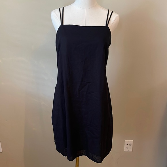 H&M Dresses & Skirts - H&M Black Linen Shift Dress Medium